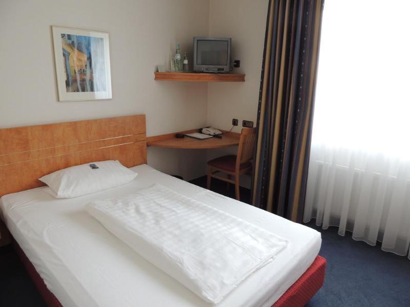 Airport Business Hotel Koeln Extérieur photo