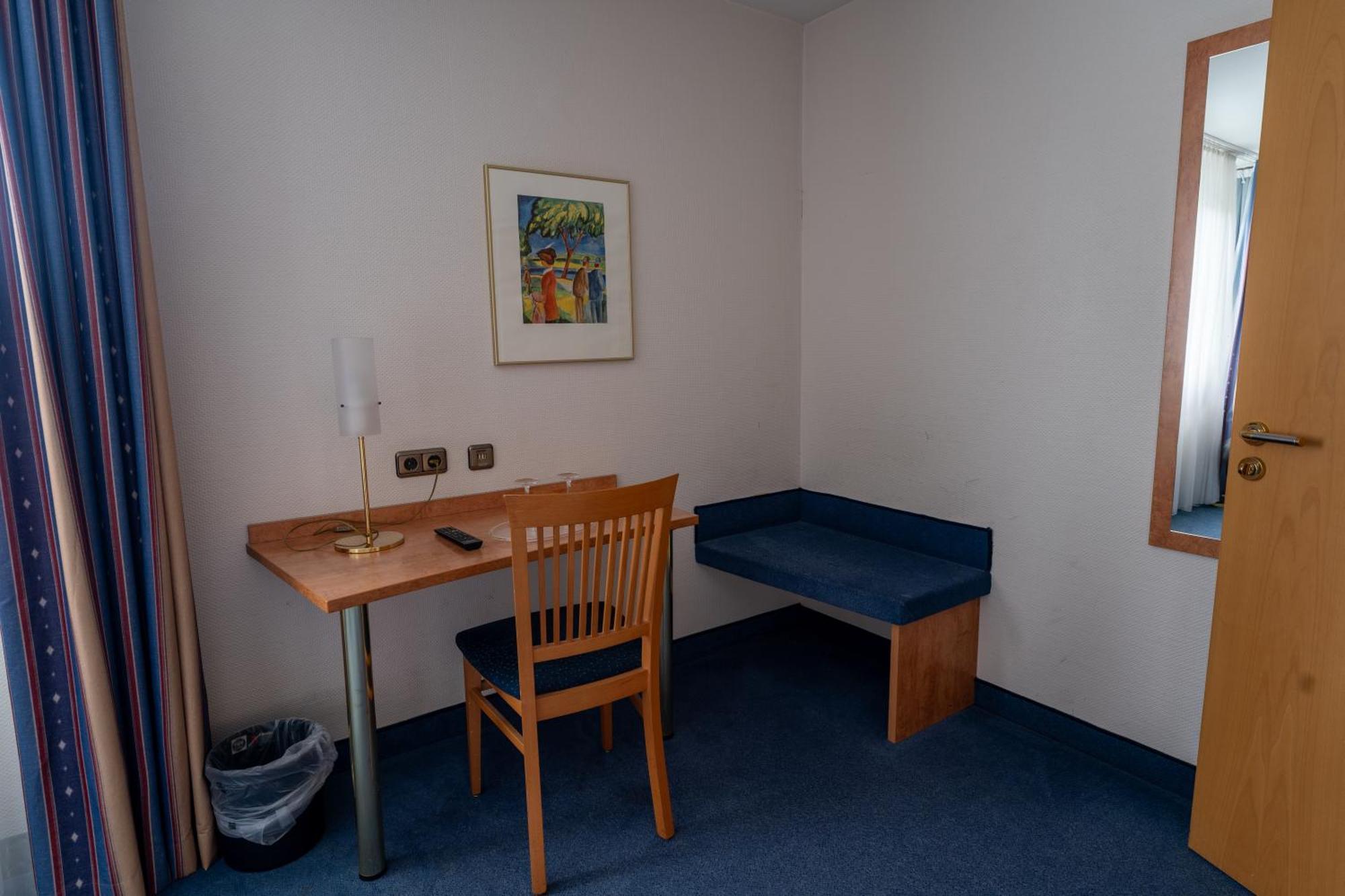 Airport Business Hotel Koeln Extérieur photo